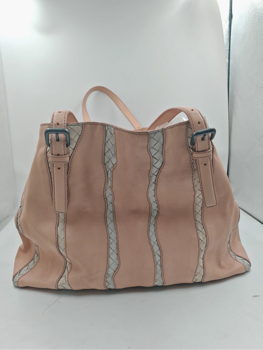 Bottega Veneta pink leather suede tote with Intrecciato woven stripe - Picture 2 of 13